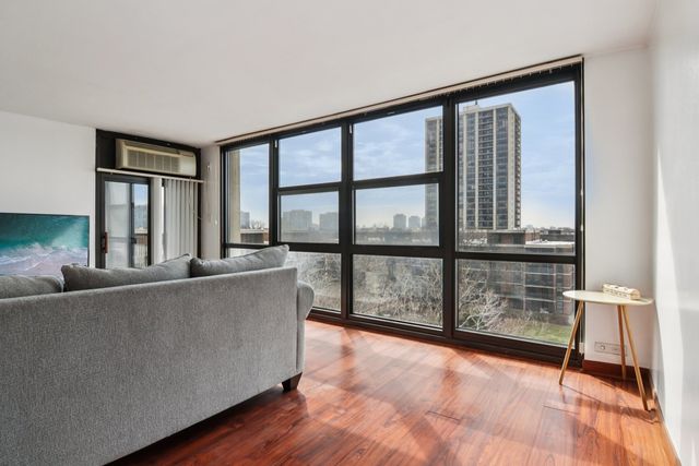 2901 S Michigan Avenue 505, Chicago, IL 60616