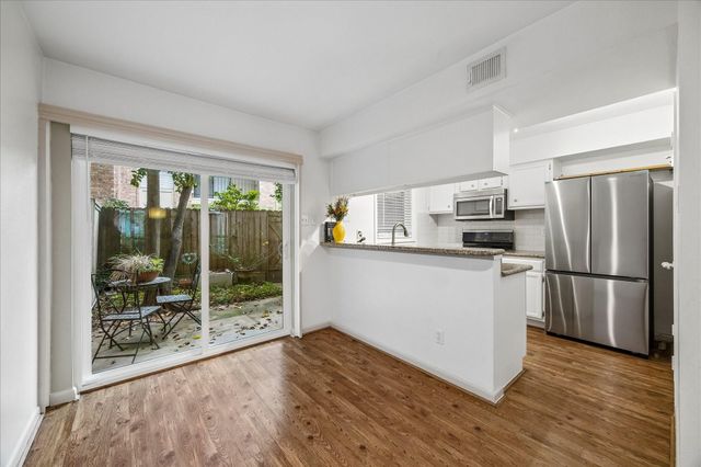 1601 S Shepherd Drive 24, Houston, TX 77019