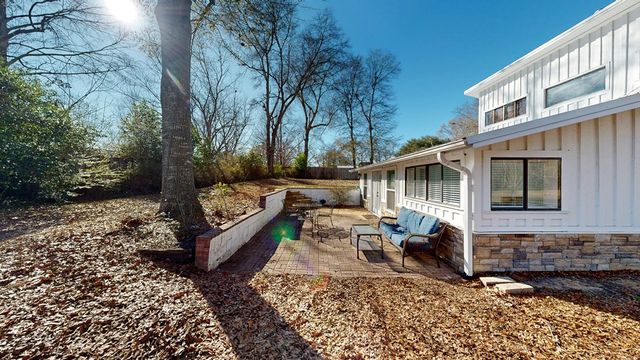 15 Venture Drive, Dothan, AL 36305