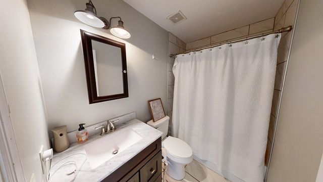 15 Venture Drive, Dothan, AL 36305