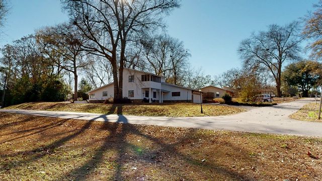 15 Venture Drive, Dothan, AL 36305