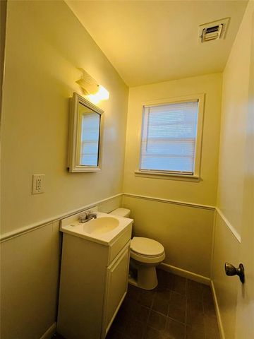 1926 N Market Avenue, Shawnee, OK 74804