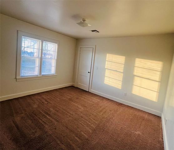 1926 N Market Avenue, Shawnee, OK 74804