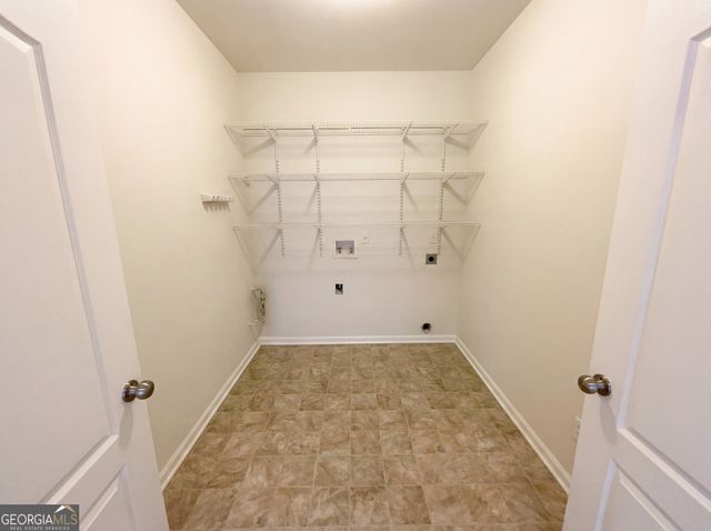 517 Sutherland Way, Mcdonough, GA 30253