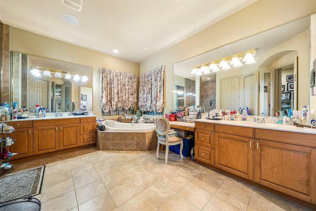 17560 69th Street N, Loxahatchee, FL 33470