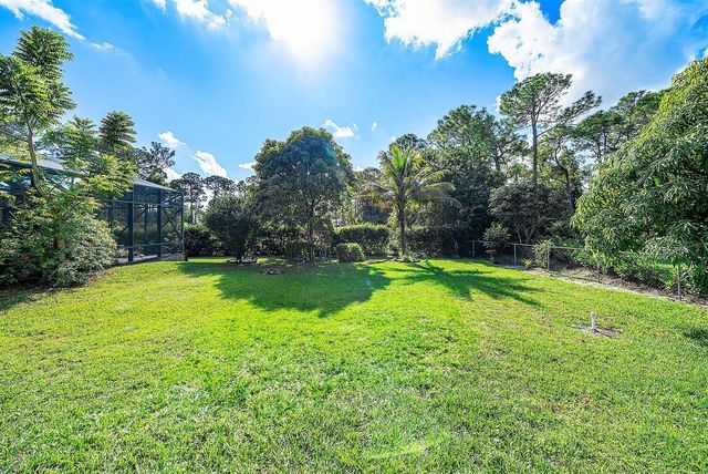 17560 69th Street N, Loxahatchee, FL 33470