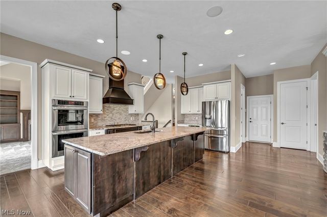 2955 Sutton Lane, Medina, OH 44256
