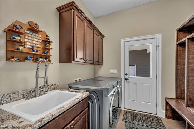 2955 Sutton Lane, Medina, OH 44256