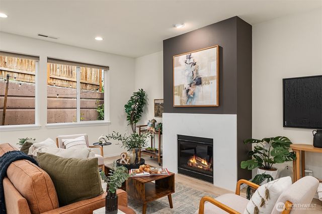 22909 41st Avenue SE, Bothell, WA 98021