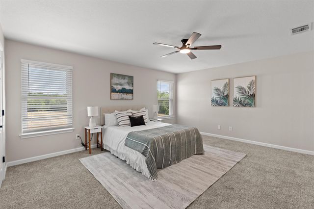 724 Lavaca LOOP, Elgin, TX 78621