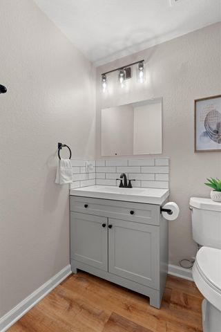 724 Lavaca LOOP, Elgin, TX 78621