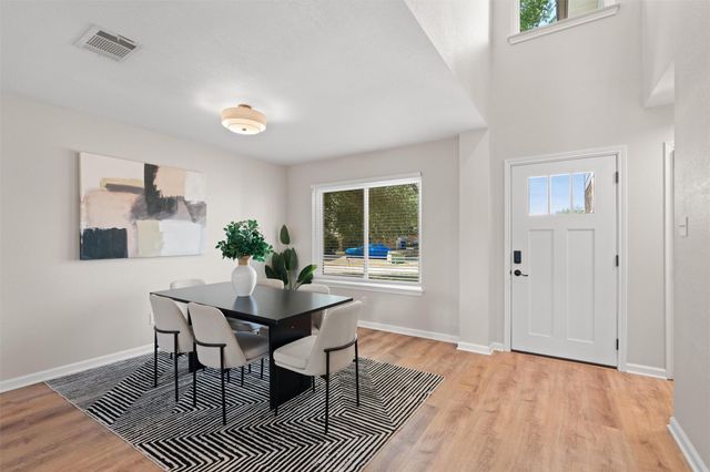 724 Lavaca LOOP, Elgin, TX 78621