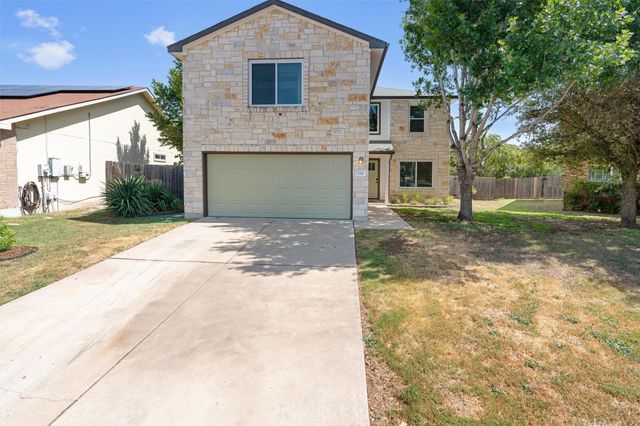 724 Lavaca LOOP, Elgin, TX 78621