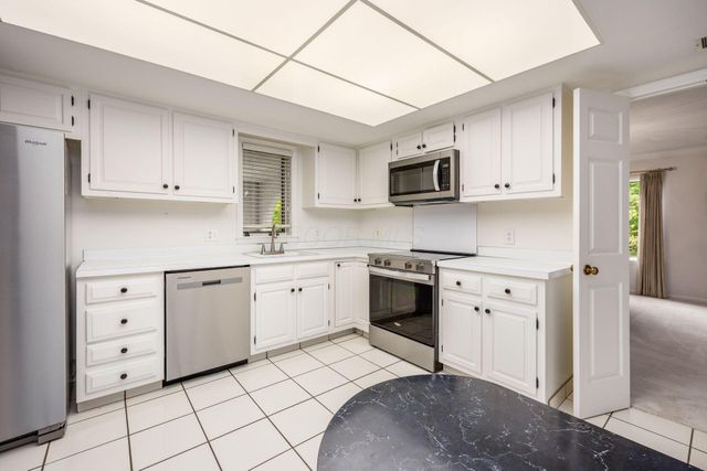 100 Bishop Square, Bexley, OH 43209