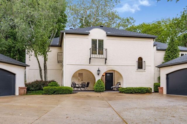 100 Bishop Square, Bexley, OH 43209