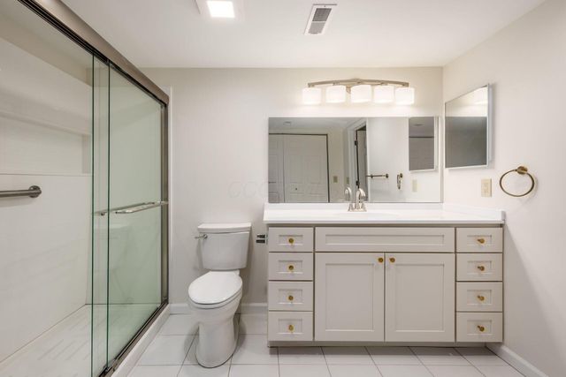 100 Bishop Square, Bexley, OH 43209