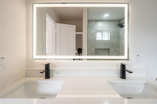 811 Gober Street, Houston, TX 77017