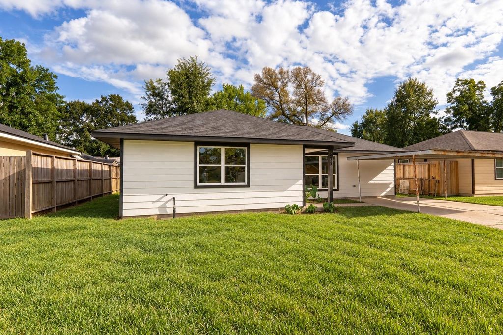 811 Gober Street, Houston, TX 77017