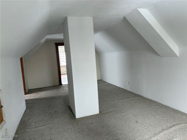 13302 Beachwood Avenue, Cleveland, OH 44105