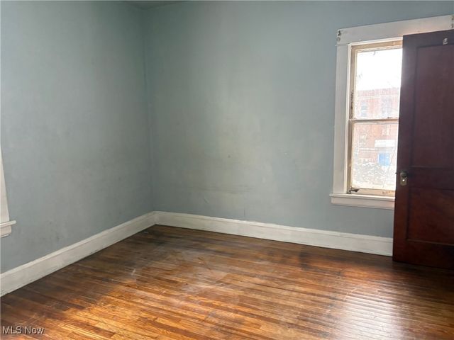 13302 Beachwood Avenue, Cleveland, OH 44105