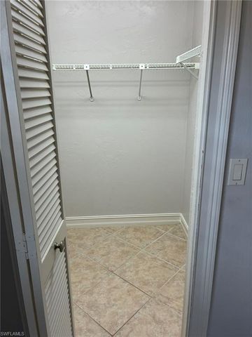 2074 Pine Isle LN 2074, Naples, FL 34112