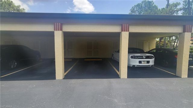 2074 Pine Isle LN 2074, Naples, FL 34112