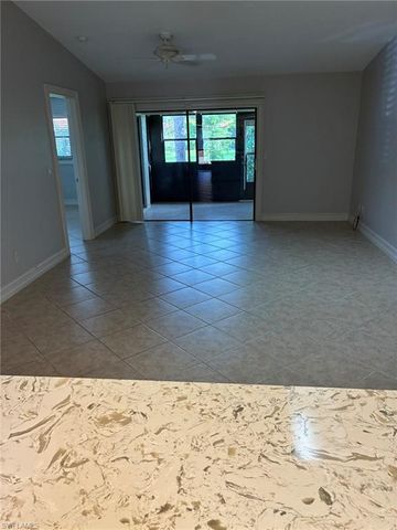 2074 Pine Isle LN 2074, Naples, FL 34112