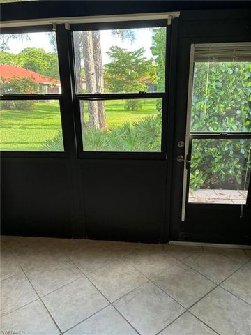 2074 Pine Isle LN 2074, Naples, FL 34112