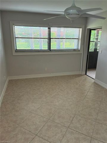 2074 Pine Isle LN 2074, Naples, FL 34112