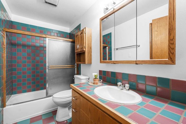 20923 E Trent Ave, Otis Orchards, WA 99027