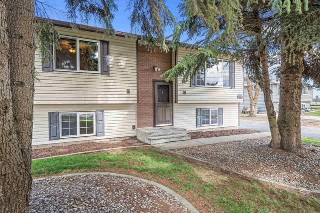 20923 E Trent Ave, Otis Orchards, WA 99027