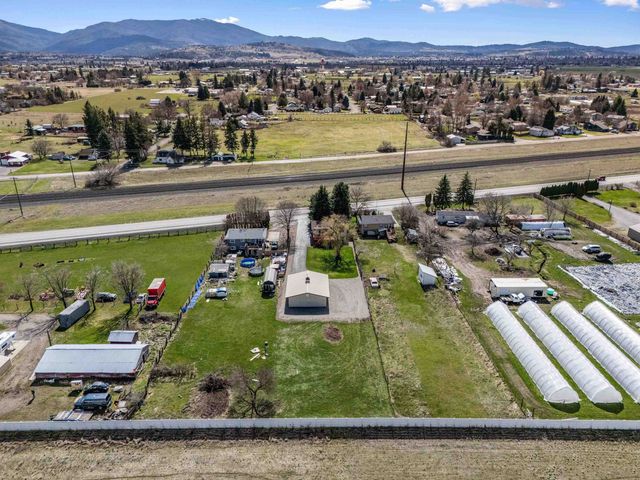 20923 E Trent Ave, Otis Orchards, WA 99027