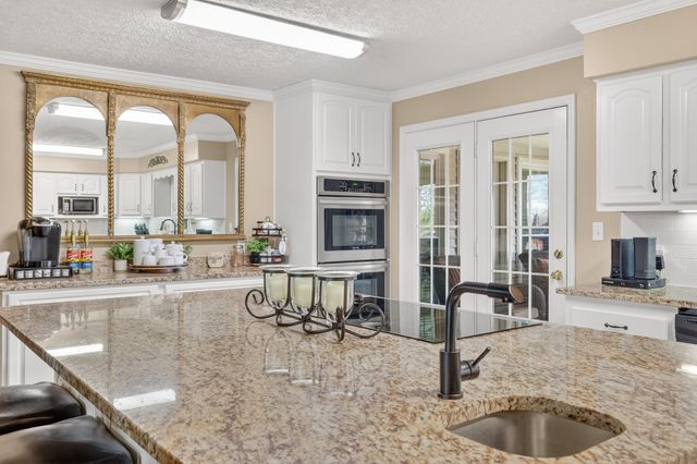 2685 Hampshire Pike, Columbia, TN 38401