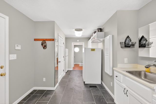 2685 Hampshire Pike, Columbia, TN 38401