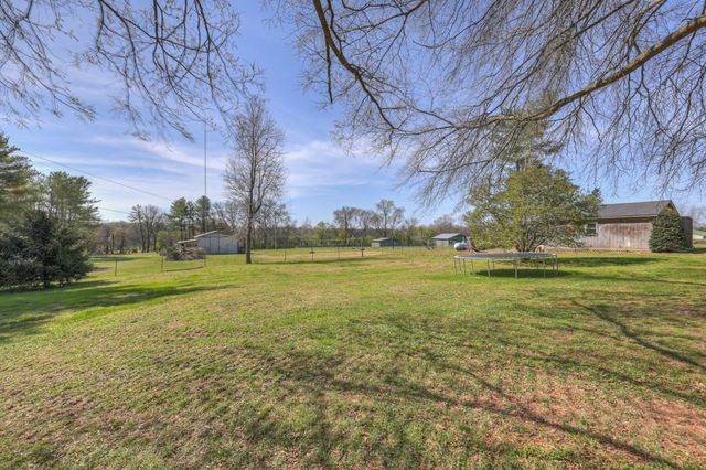 2685 Hampshire Pike, Columbia, TN 38401