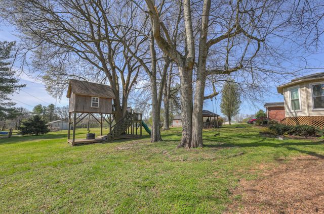 2685 Hampshire Pike, Columbia, TN 38401