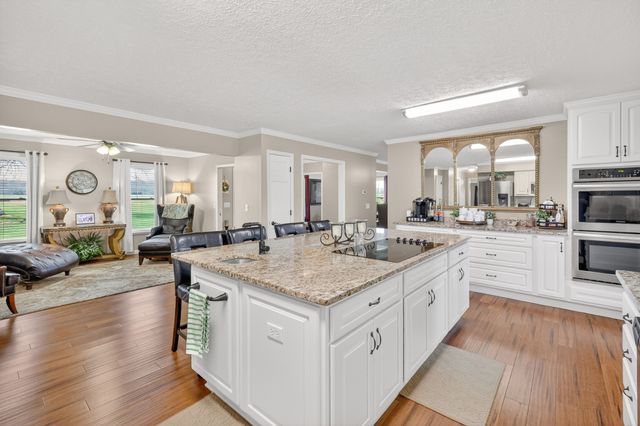 2685 Hampshire Pike, Columbia, TN 38401