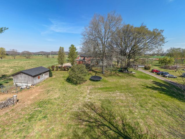 2685 Hampshire Pike, Columbia, TN 38401