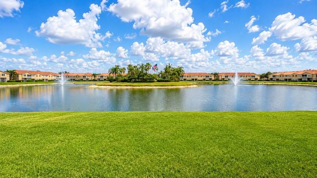 3696 PARKRIDGE CIRCLE 26-105, Sarasota, FL 34243
