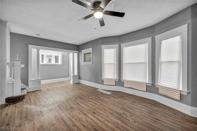 3250 W 99th Street, Cleveland, OH 44102