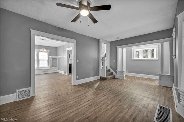 3250 W 99th Street, Cleveland, OH 44102