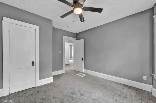 3250 W 99th Street, Cleveland, OH 44102
