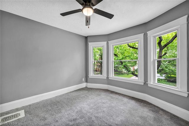 3250 W 99th Street, Cleveland, OH 44102