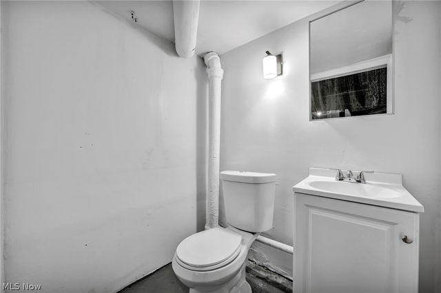 3250 W 99th Street, Cleveland, OH 44102