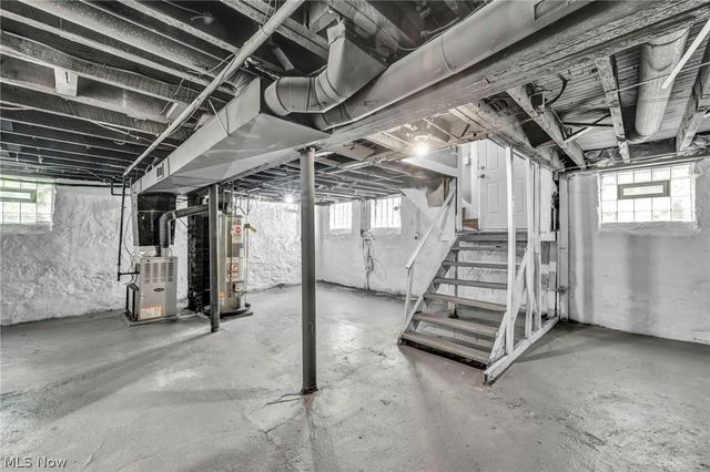 3250 W 99th Street, Cleveland, OH 44102