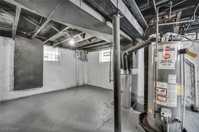 3250 W 99th Street, Cleveland, OH 44102
