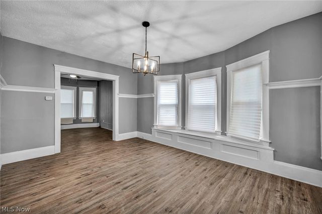 3250 W 99th Street, Cleveland, OH 44102