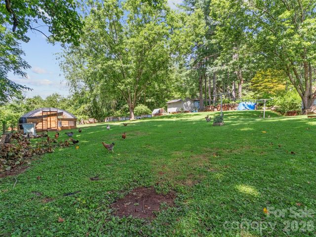 38 Crowell Road, Asheville, NC 28806