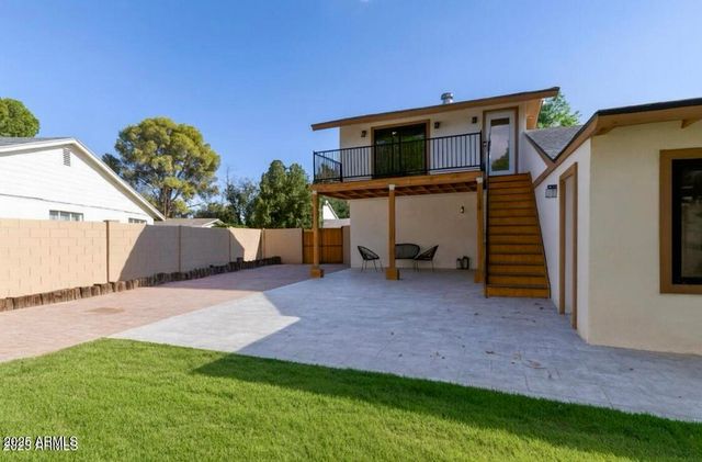 524 W HARMONT Drive, Phoenix, AZ 85021