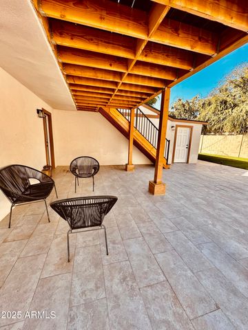 524 W HARMONT Drive, Phoenix, AZ 85021